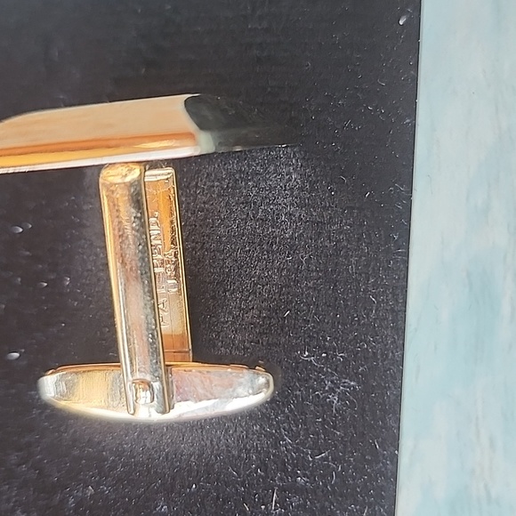 Vintage Foster Gold Tone Square Textured Cufflinks - Picture 3 of 5